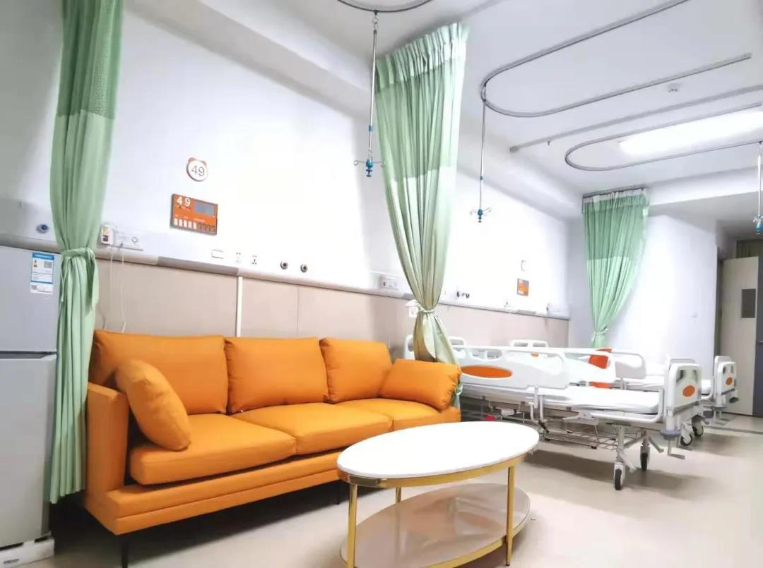 VIP分娩服务来啦！环境、服务、技术全面升级，全新的产科家庭病房，给幸福时刻加分！